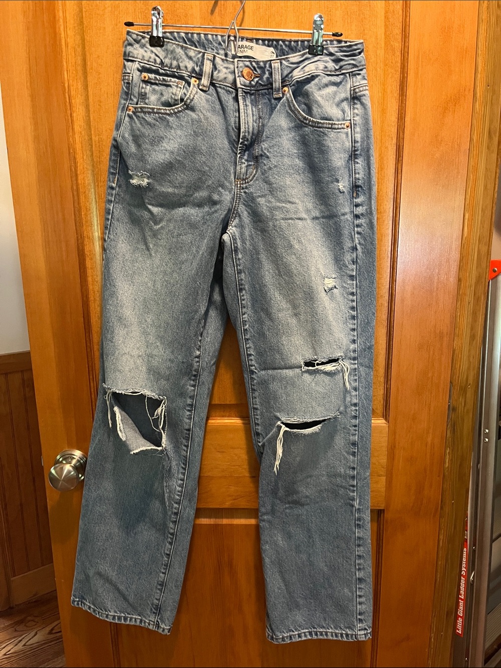 Garage Distressed Women’s 90’s Straight Jeans - Faded Blue